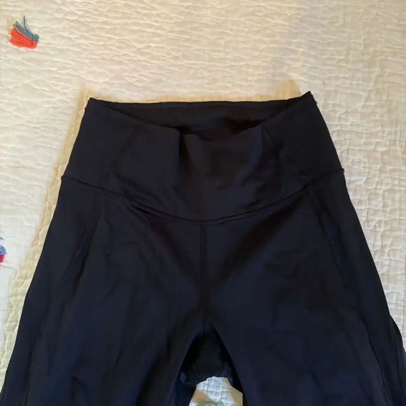 lululemon black athletic leggings mesh 6 - Picture 4 of 7